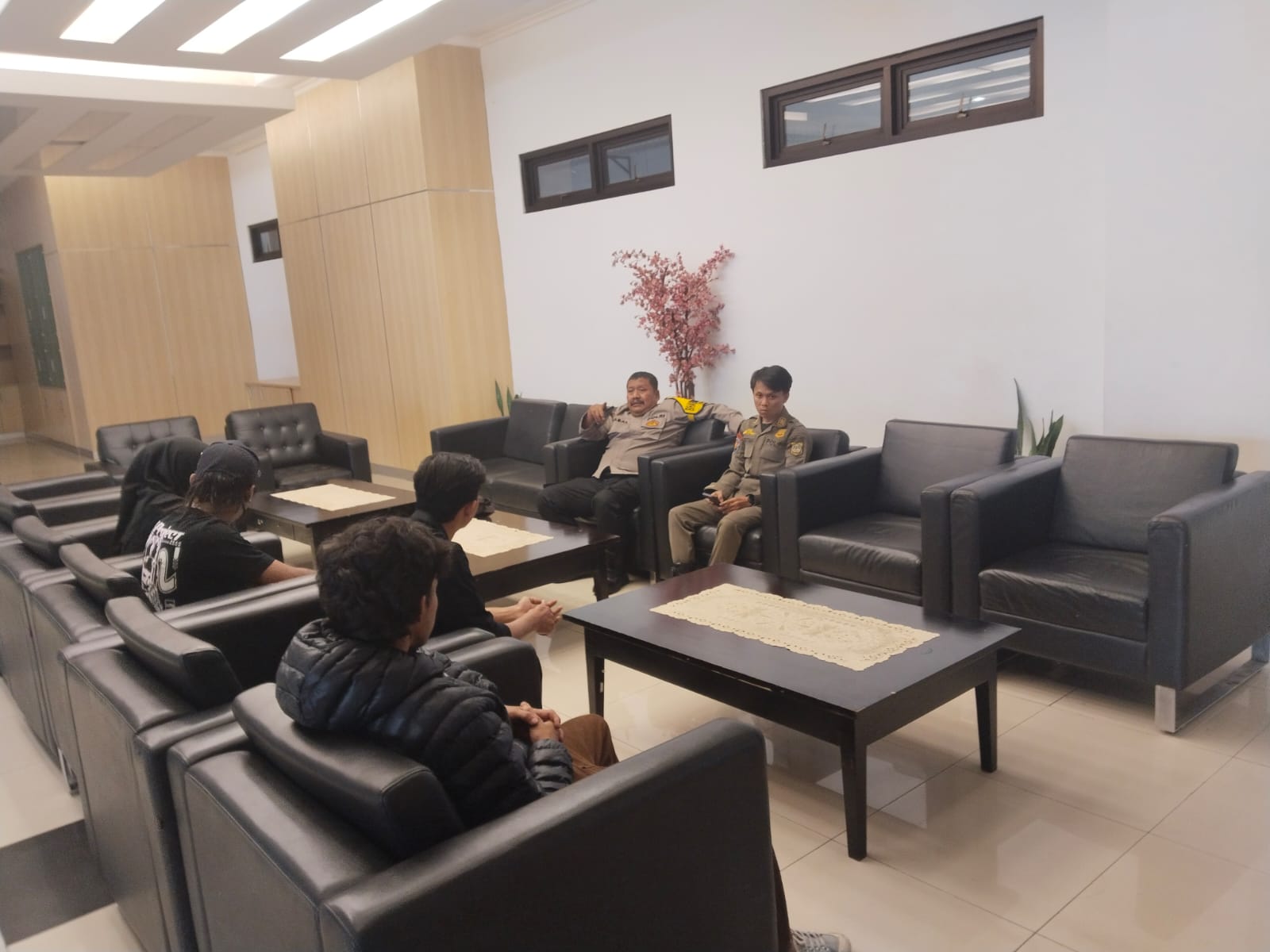 Pembuat konten mesum di Pakansari Cibinong, Kabupaten Bogor minta maaf, foto/dok polisi
