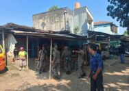 80 lapak PKL dan 2 pos ormas di wilayah Cileungsi, Kabupaten Bogor dibongkar Satpol PP, foto/dok Satpol PP