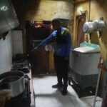 Empat orang luka-luka usai terkena semburan api dari gas yang bocor dari salah satu rumah warga di wilayah Kedung Waringin, Kecamatan Tanah Sareal, Kota Bogor. Foto/ dok Tagana