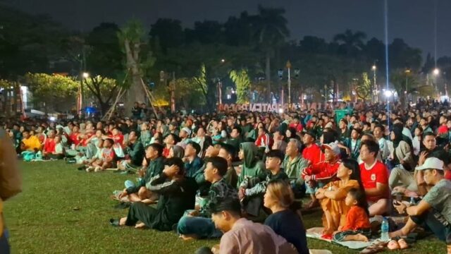 Nobar Timnas Jadi Penggerak Ekonomi, Pedagang UMKM Rasakan Peningkatan Omzet
